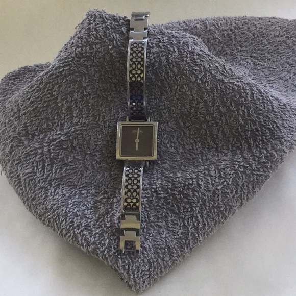 Coach Semibangle Female Watch - Picture 4 of 6